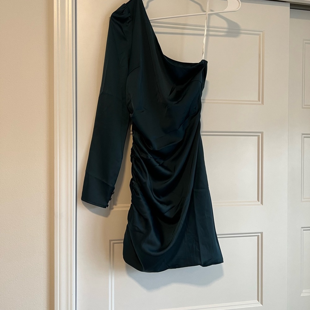 Happy Hour Chic Emerald Satin Ruched One-Shoulder Mini Dress